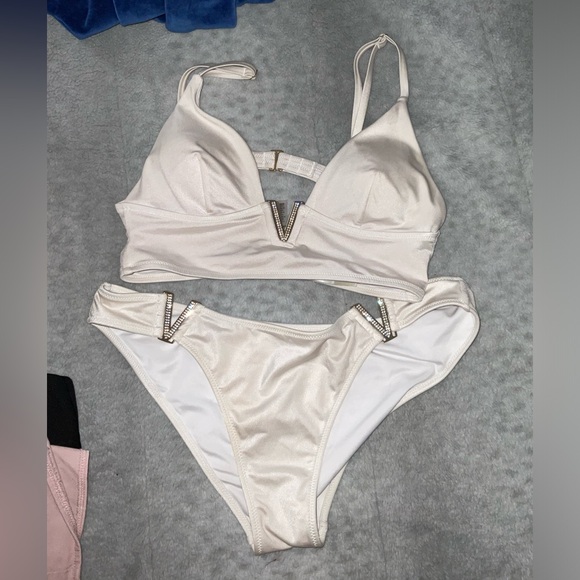 Victoria secret diamond bathing suit - Picture 1 of 5